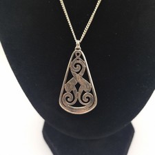Birsay Disc Pendant Necklace