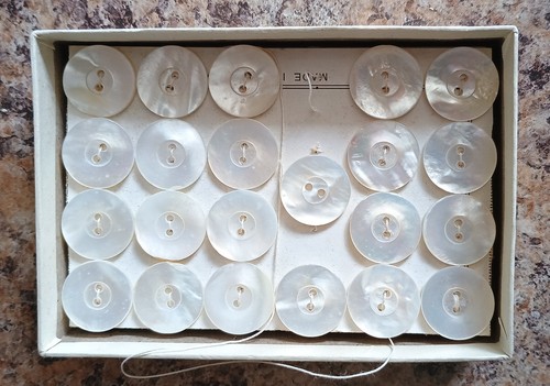 Vintage white mother pearl - vintage,