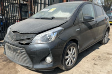 TOYOTA YARIS 1.5 HYBRID MK3 -
