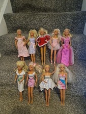 Vintage Sindy Dolls x 9