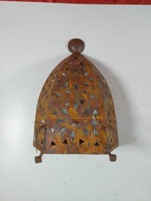 Free Standing Vintage Pierced