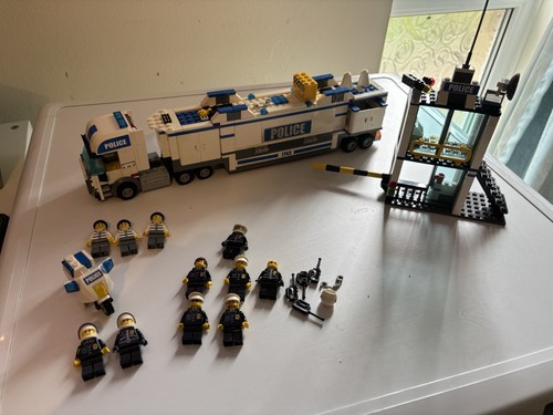 Lego city 7743 police command - city,