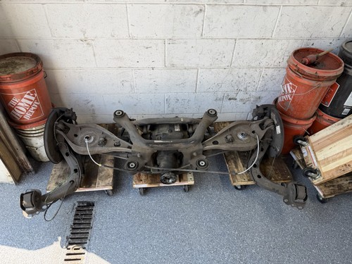 Bmw e46 rearend - 01-06,