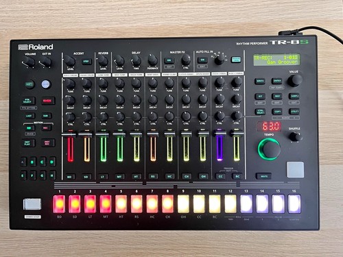 Roland digital drum - tr-8s,