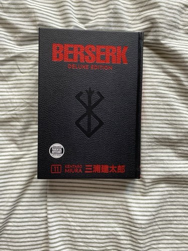 Berserk deluxe hardcover - berserk,