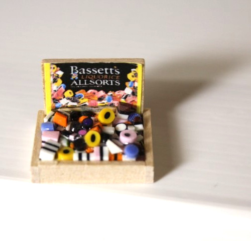 Dolls house miniature - , =