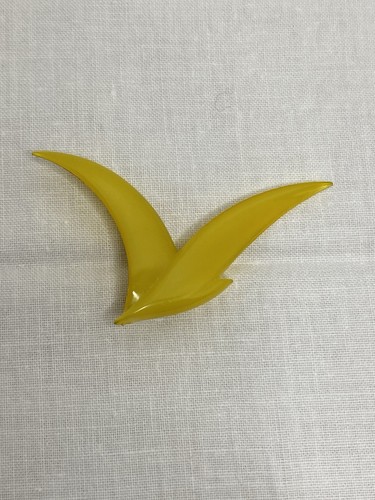 Vintage lucite brooch - vintage, buch