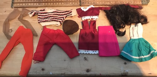 Vintage sindy etc - vintage, lot