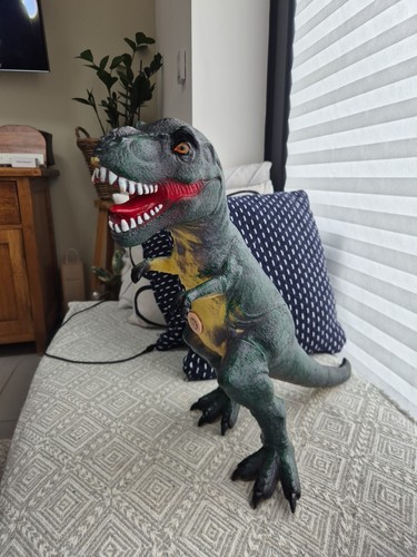 Large soft rubber dinosaur - large,