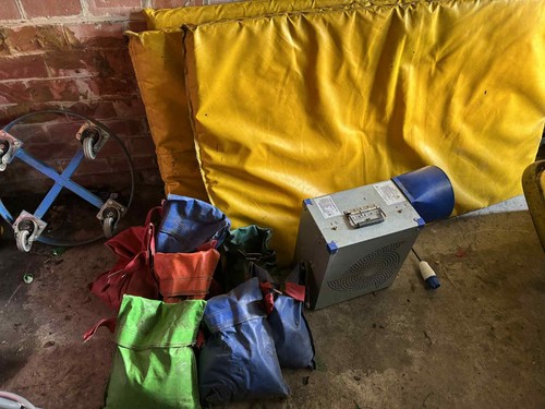 Bouncy castle accessories - castle,