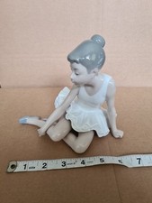 Nao By Lladro Seated Ballerina