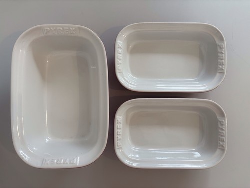 Vintage pyrex red white - red, /