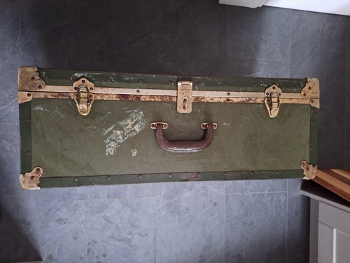 Military metal trunk - metal,
