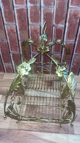 Gold romany plate stand - plate,