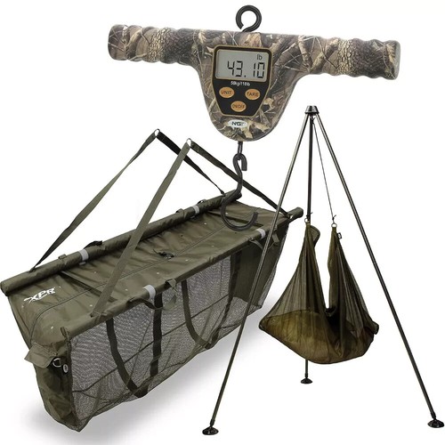 Carp fishing weigh - carp, tripod