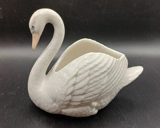 Nao By Lladro Porcelain Swan