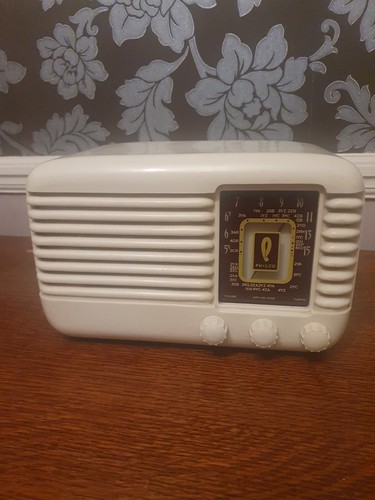 Vintage 1950s bakelite philco - 1950s,