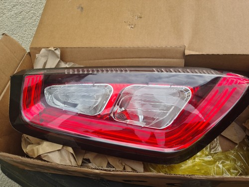 Rear tail light - rear, assembly