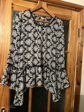 Blouse Size 14 Loose Fit