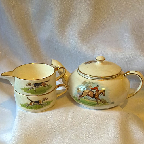 Vintage royal winton - royal,