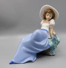 Nao by Lladro Porcelain Girl with Bird Figurine Spain 1987 - Very Good Condition