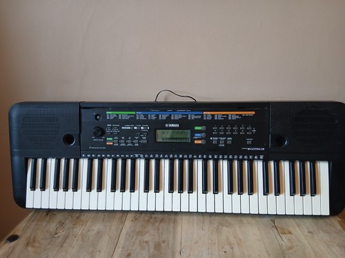 Yamaha keyboard psr - e253, 61