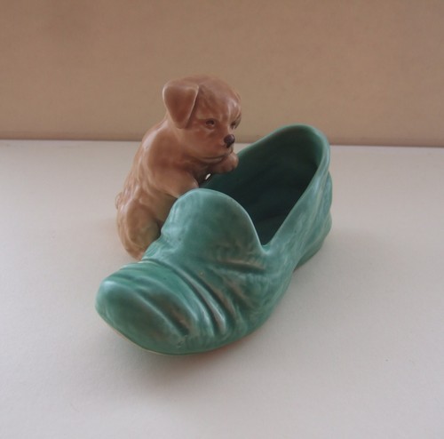 Sylvac puppy with slipper - slipper,