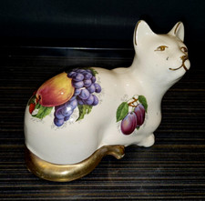 Vintage Staffordshire-Style