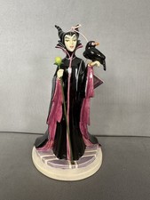 ROYAL DOULTON SLEEPING BEAUTY