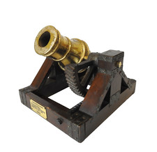 Leonardo da Vinci Cannon Model – Cast Iron & Wood – Heavyweight Display Piece