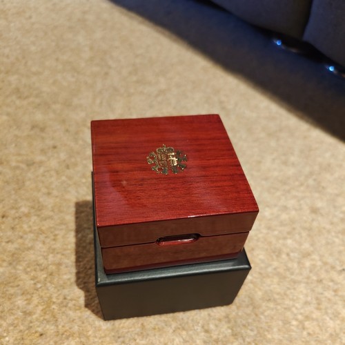 Royal mint case - case, with