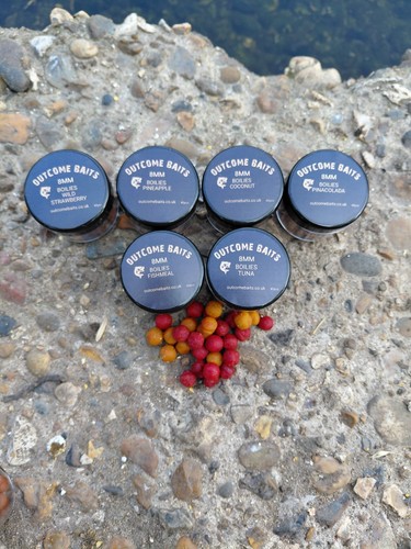 Outcome boilies 8mm mix - boilies,