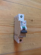 GE EP61 B 32 32 Amp MCB