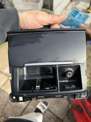 Audi ashtray front - a4,
