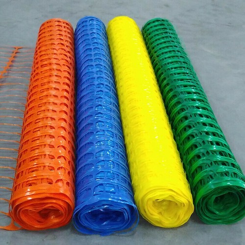 Plastic barrier mesh fencing - plastic,
