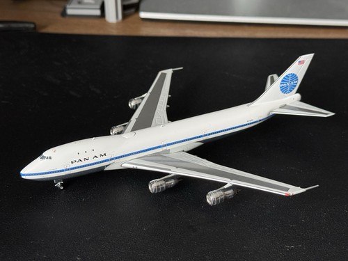 Models pan 747 - pan, am