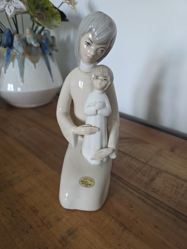 Miquel requena porcelain - requena,