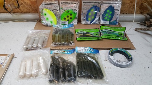 Fishing lure lot - fishing,