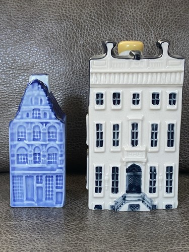 Pair collectible delft - collectible,