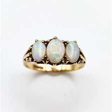 9ct Gold Opal Dress Ring