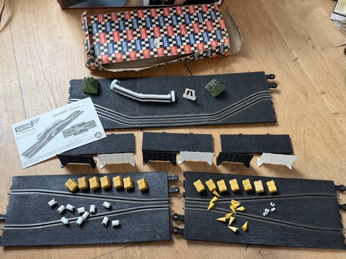 Scalextric goodwood chicane - goodwood,