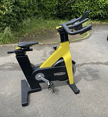 Technogym upright exercise - upright,