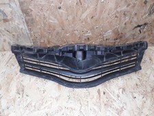 MAIN GRILLE BUMPER CENTER GRILL TRIM INSERT TOYOTA YARIS 2011-2014 53111-52500