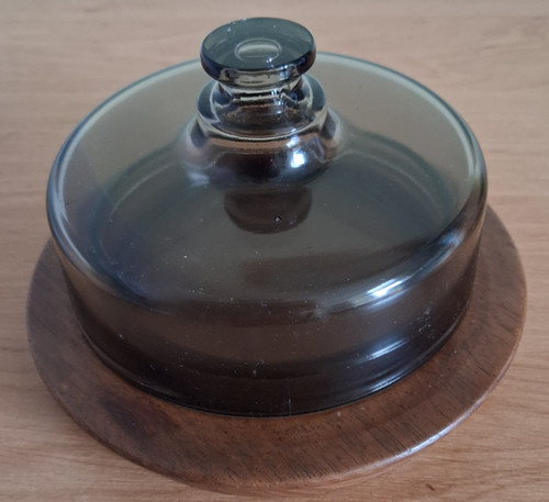 Butter cheese round dish - cheese,
