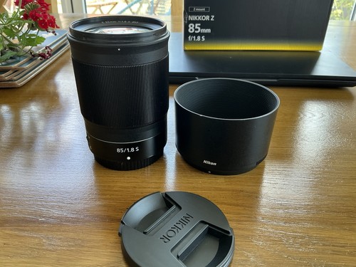 Nikon nikkor 85mm s lens - s,