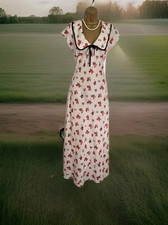 Vintage 1930s 1940s Style