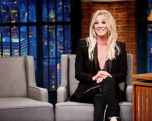 Kaley cuoco photo 8x10 - cuoco,
