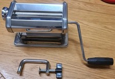 Pasta machine, maker