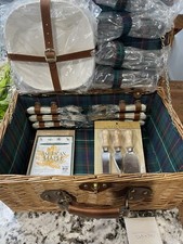 Large Wicker Picnic Basket 4