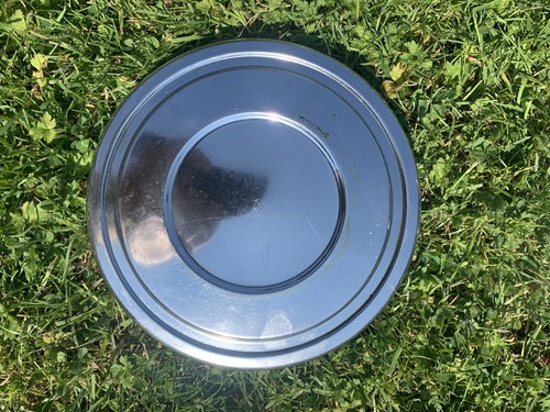 Vintage hub cap - hub, 1/4
